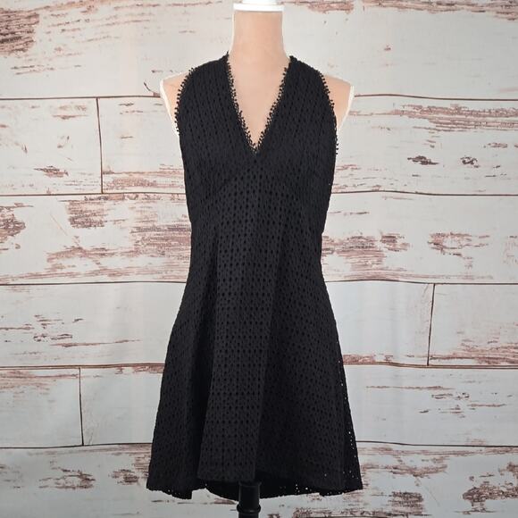 Belle by Badgley Mischka Sophia Eyelet Halter Mini Dress Black Size 10 - Picture 1 of 10